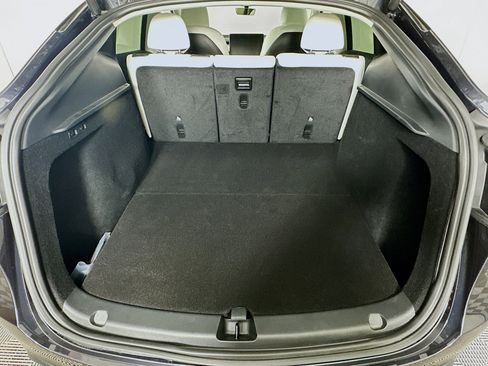 Used 2025 Tesla Model Y Long Range image 27