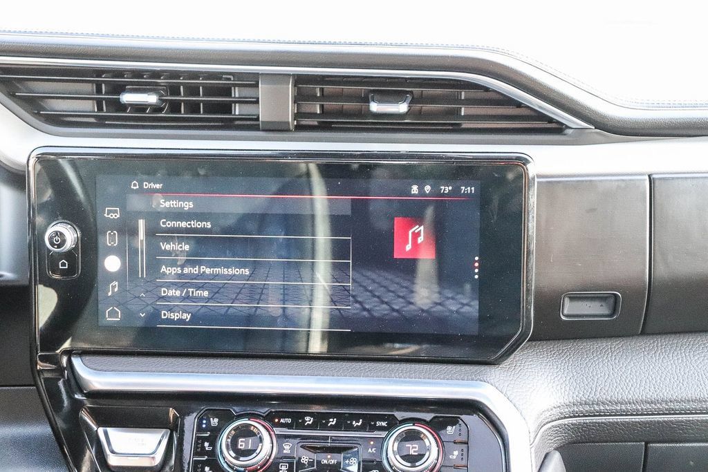 Used 2022 GMC Sierra 1500 Denali AWD/4WD image 16