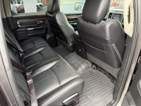 Used 2018 RAM 2500 Laramie w/ Sport Appearance Group AWD/4WD image 23