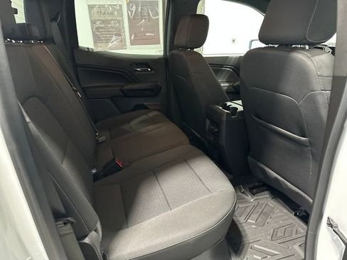 Used 2024 Chevrolet Colorado LT w/ LT Convenience Package image 9