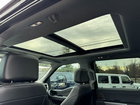 Used 2025 Ford F350 Lariat w/ Lariat Ultimate Package image 15