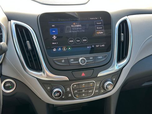Used 2021 Chevrolet Equinox Premier image 28