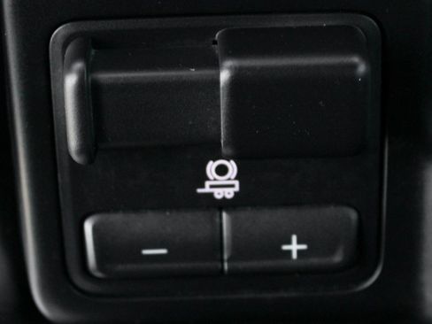 Used 2020 Chevrolet Silverado 1500 RST w/ All-Star Edition image 33