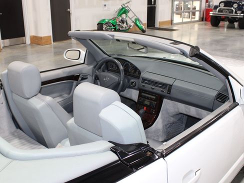 Used 1999 Mercedes-Benz SL 500 image 9