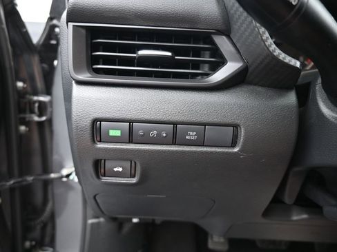 Used 2025 Nissan Sentra S FWD image 27