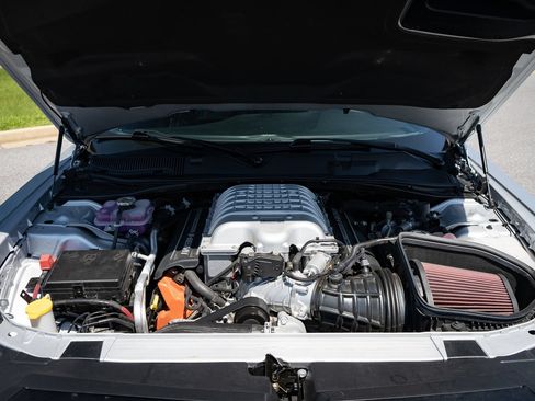 Used 2023 Dodge Challenger SRT Hellcat RWD image 18