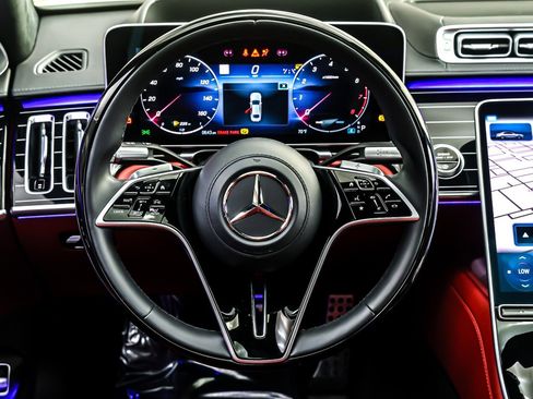Used 2023 Mercedes-Benz S 580 4MATIC Sedan image 19