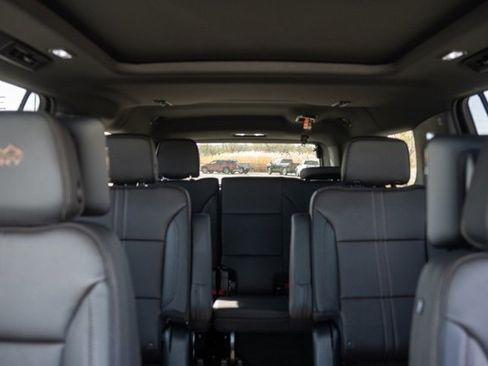 New 2026 Chevrolet Suburban High Country image 41