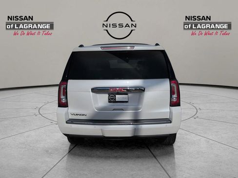Used 2019 GMC Yukon Denali w/ Open Road Package image 9