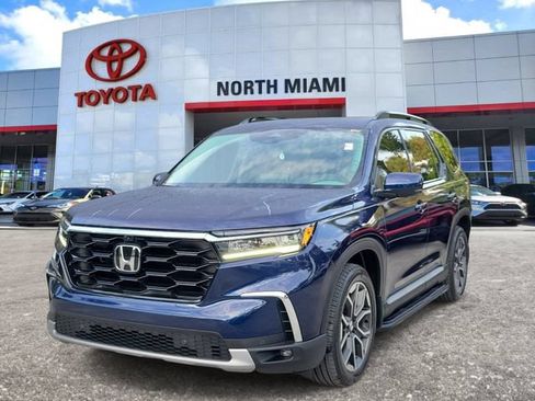 Used 2023 Honda Pilot Elite image 2