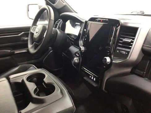 Used 2025 RAM 1500 Laramie image 30