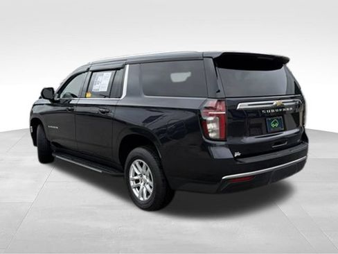 Certified 2022 Chevrolet Suburban LT AWD/4WD image 3