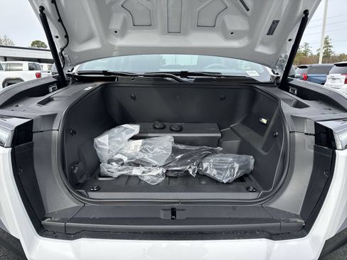 New 2026 GMC Sierra EV Elevation w/ Premium Package AWD/4WD image 33