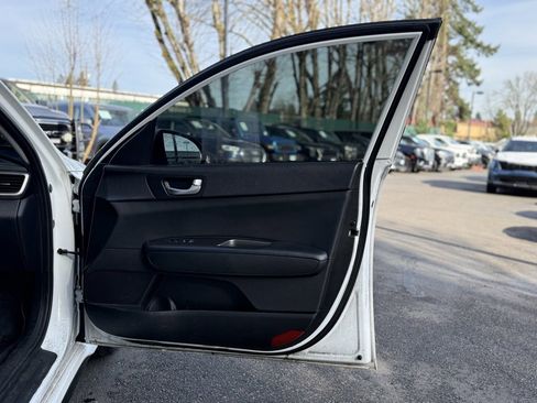 Used 2019 Kia Optima S w/ S Panoramic Sunroof Package image 14