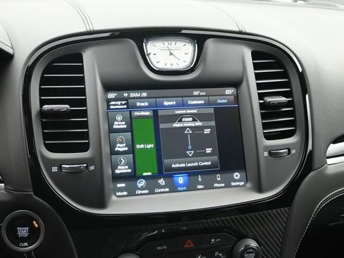 Used 2023 Chrysler 300 C RWD image 15