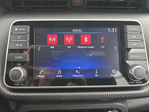 Used 2019 Nissan Kicks SV FWD image 29