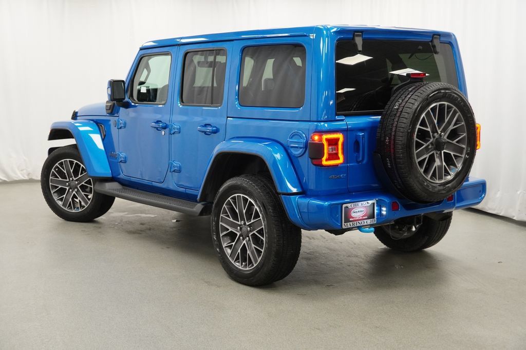 Certified 2023 Jeep Wrangler Unlimited Sahara AWD/4WD image 29