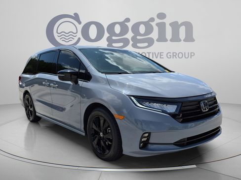 Certified 2024 Honda Odyssey Sport image 8