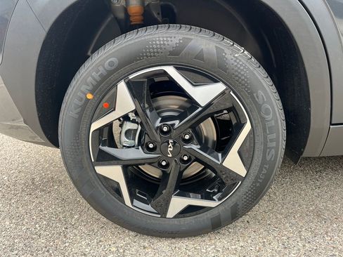 New 2026 Kia Seltos S image 12