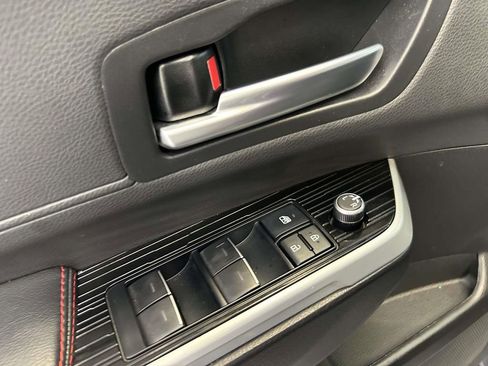 Used 2025 Toyota Sienna XSE FWD image 19