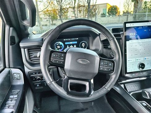 Used 2023 Ford F150 Lightning Platinum image 11
