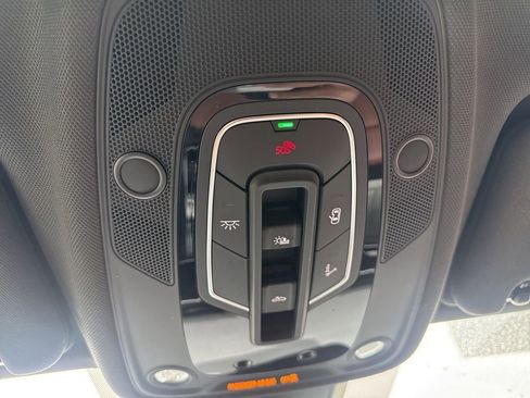 Used 2020 Audi Q7 3.0T Premium Plus w/ Premium Plus Package image 52