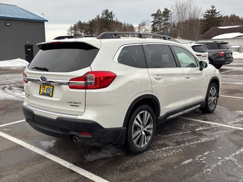 Used 2021 Subaru Ascent Limited w/ Technology Package image 3