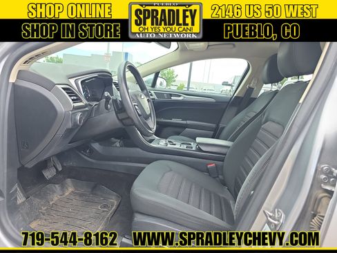 Used 2020 Ford Fusion SE AWD/4WD image 6