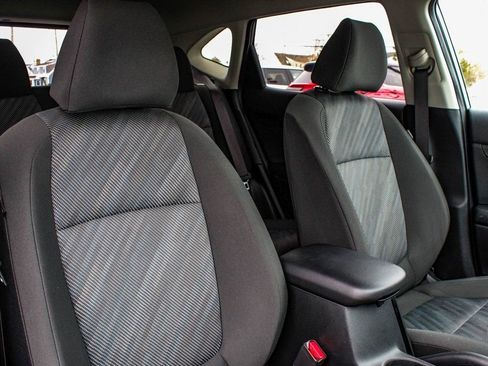 Used 2025 Kia Seltos LX image 39