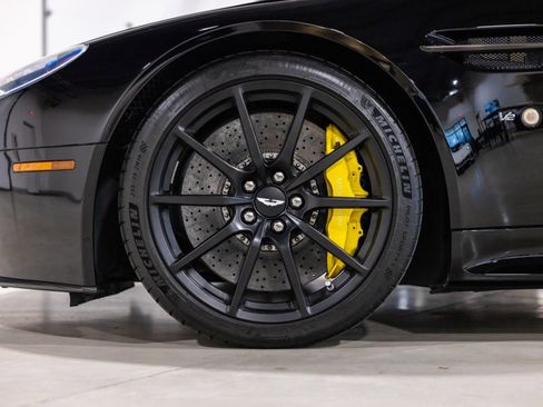 Used 2016 Aston Martin V12 Vantage S image 18