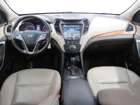 Used 2013 Hyundai Santa Fe GLS image 16