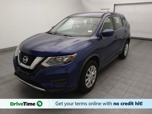 Used 2017 Nissan Rogue S AWD/4WD image 1