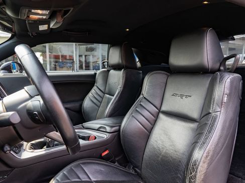 Used 2015 Dodge Challenger SRT Hellcat RWD image 23