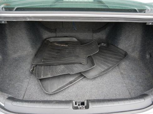 Used 2021 Honda Accord Sport image 10