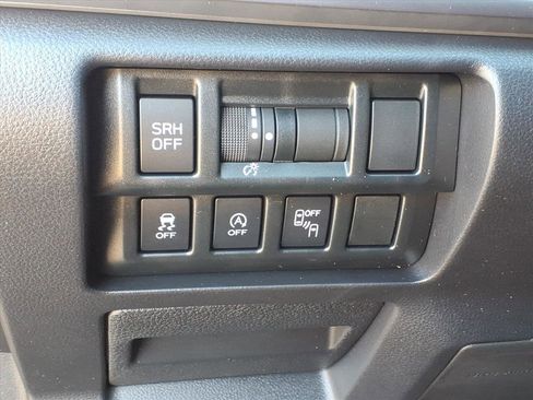 Certified 2023 Subaru Crosstrek 2.5i Limited image 18