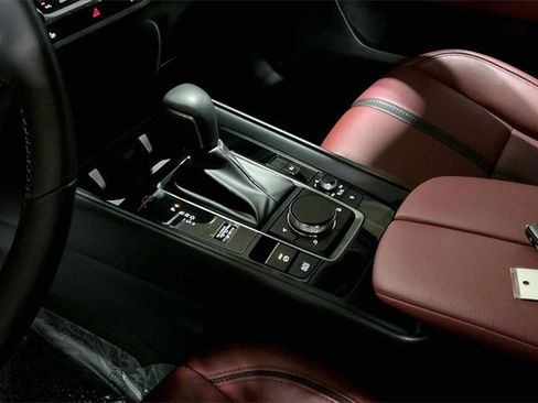 Certified 2025 MAZDA CX-50 AWD 2.5 Hybrid w/ Premium Pkg image 15