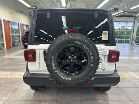 Used 2022 Jeep Wrangler Unlimited Sport AWD/4WD image 11