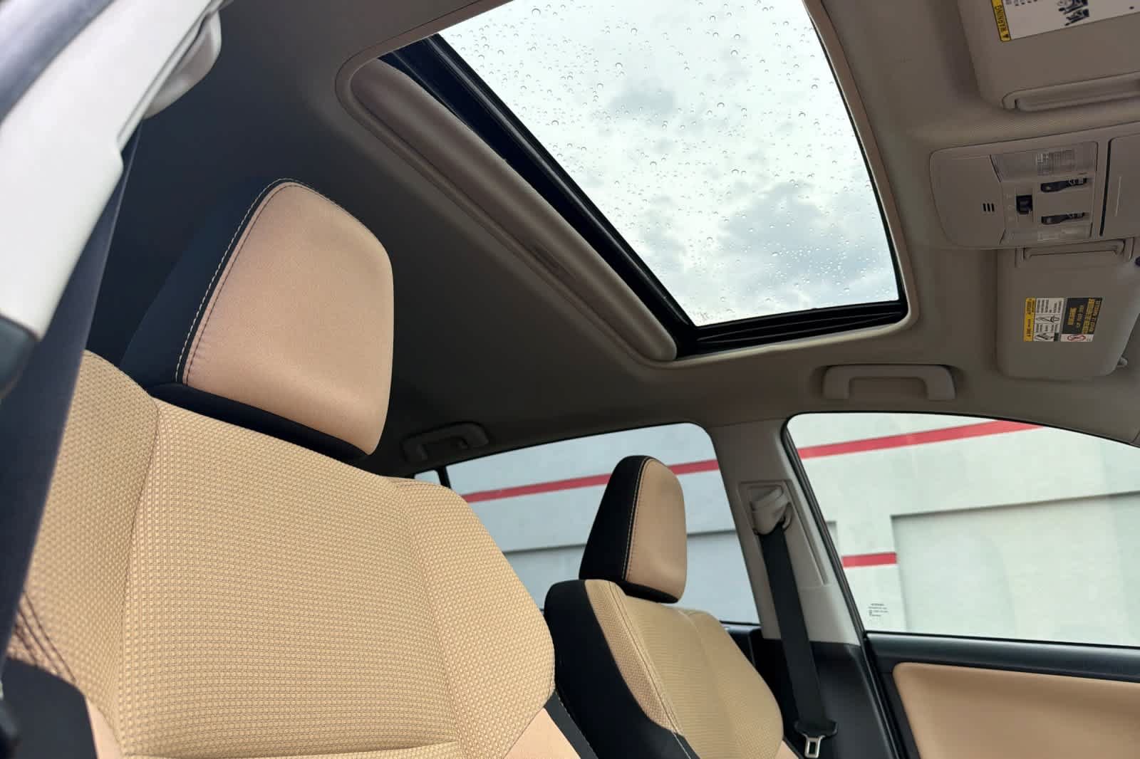 Used 2018 Toyota RAV4 XLE w/ Plus Extra Value Package FWD image 17
