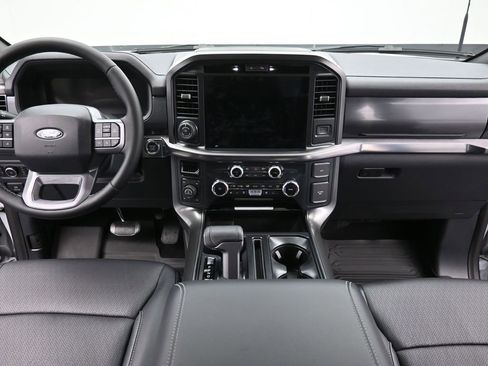 Used 2025 Ford F150 Lariat w/ Equipment Group 501A Mid image 16