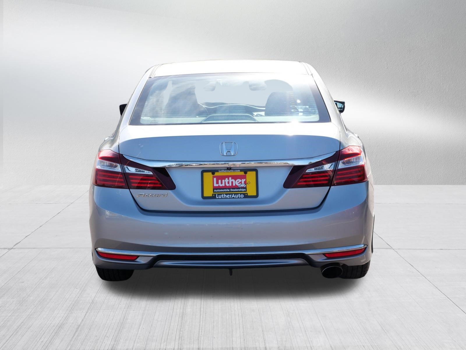 Used 2016 Honda Accord LX image 4