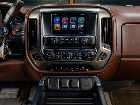 Used 2016 Chevrolet Silverado 3500 High Country w/ Duramax Plus Package AWD/4WD image 17
