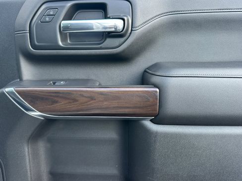 Used 2020 GMC Sierra 2500 SLT w/ SLT Premium Plus Package image 19