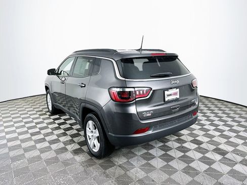 Used 2022 Jeep Compass Latitude w/ Convenience Group image 8