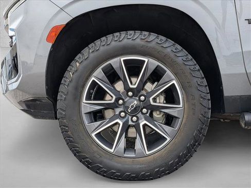 Used 2021 Chevrolet Tahoe Z71 image 24