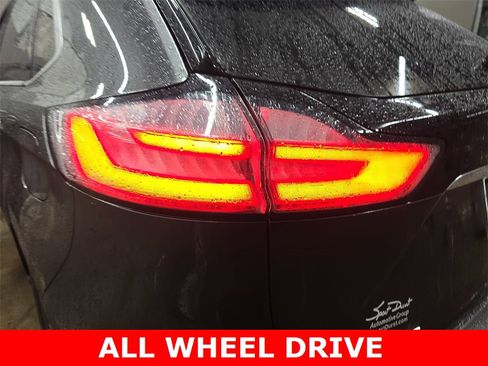 Used 2019 Ford Edge Titanium w/ Cold Weather Package image 35