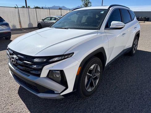 Used 2025 Hyundai Tucson SEL FWD image 1