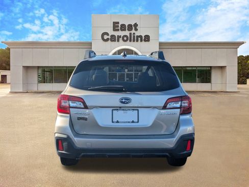 Used 2019 Subaru Outback 2.5i Premium image 4