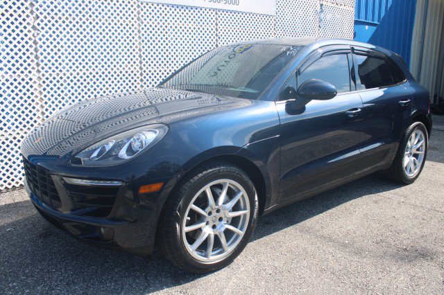 Used 2017 Porsche Macan S AWD/4WD image 4