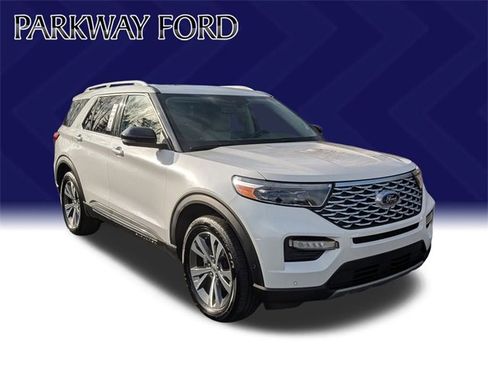 Used 2020 Ford Explorer Platinum w/ Premium Technology Package image 3