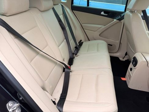 Used 2014 Volkswagen Tiguan SEL image 22